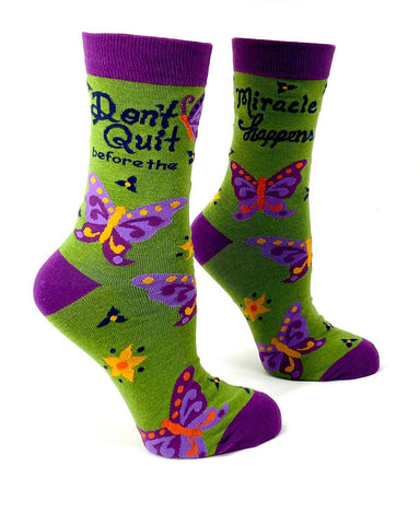 Fabdaz - Don't Quit Before The Miracle Happens Women's Crew Socks